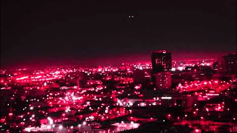 GodGottaHoldOnMe by Geoff Moore and the Distance