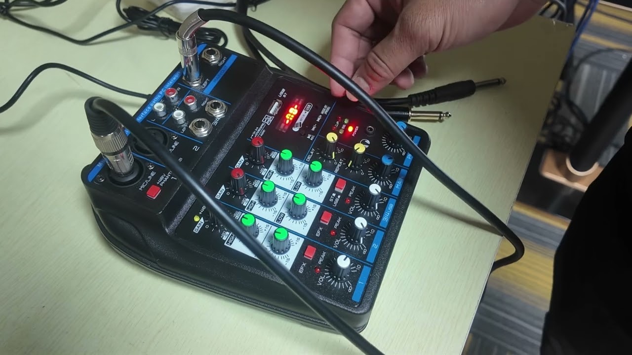 Low Noise Budget Mixer Test | Compact 4-Channel Mixer Performance Review