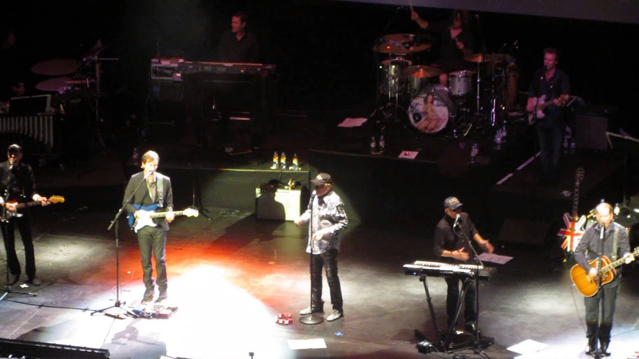 The Beach Boys - Why Do Fools Fall In Love Live