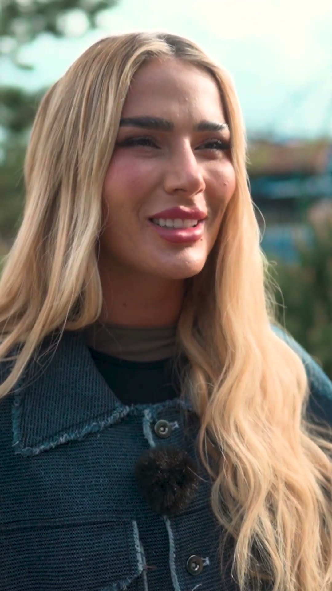&amp;quot;Schnelle Fragen&amp;quot; mit Loredana - Part 2 💙 #DSDS - YouTube
