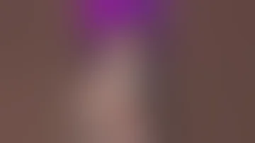 بنت تصلي بدون ملابس في الشارع 