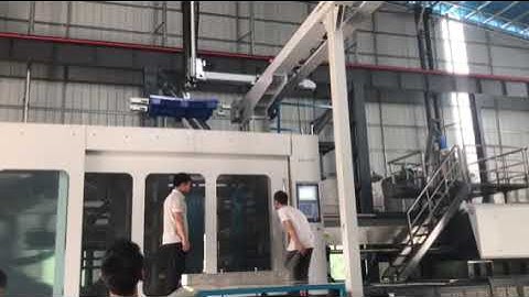 China RUNMA heavy load OX head loading and unloading robot for plastic pallets weight 30kgs