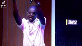 Maman on me guette anaconda512