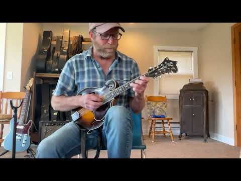 Greg Schochet playing Cherokee Lady by Bobby Osborne on the Karasik Lloyd Loar