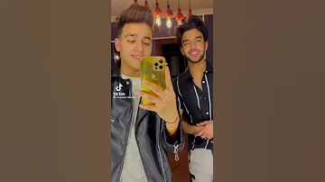 شوفوا العظمة اللي عاملها حوده بندق مع سامر المدني و سيف مجدي وعمر الكروان 