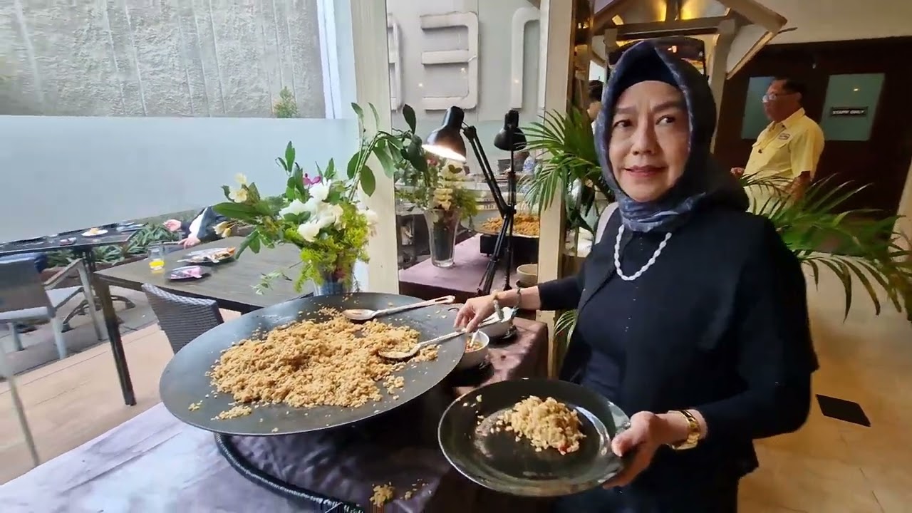 HOTEL NEO CIREBON - Smart hotel yang nyaman & breakfast yang oke