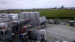 Tipping receival bin