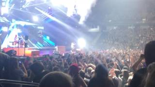 Twenty One Pilots Car Radio 1/29/17 Moline