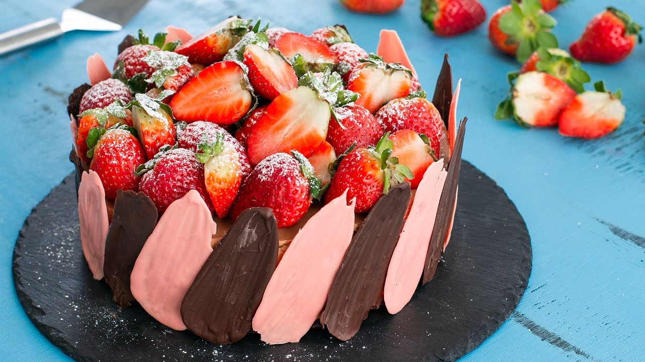 Brownie Strawberry Chocolate Cheesecake | Home Cooking Adventure