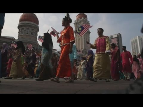 Video: Celebrando a Hari Merdeka: Día de la Independencia en Malasia