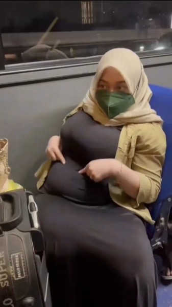 Guru Salsaa BANTAL GULING 🤩😁 #jilbab #jilbabviral #hijab #hijabers #hijabstyle #hijabviral #gemoy