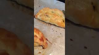 The best snacks “chicken curry puff “?flaky pastry sooo good ??pastry