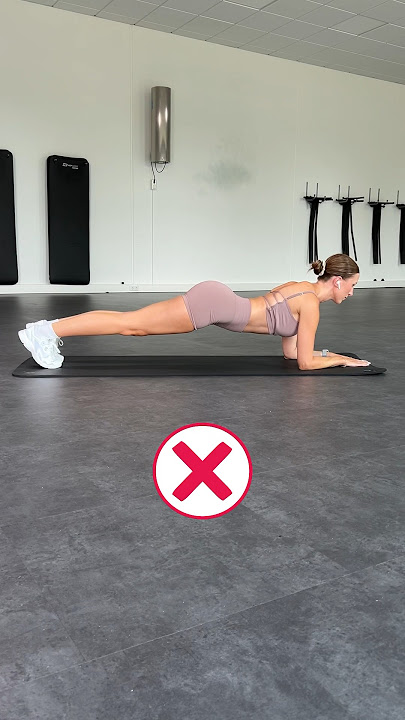Keep your core engaged to strengthen and stabilize your body and support your spine and pelvis❗️