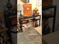 Fall entryway table #homedecor #falldecor #autumn #home