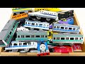 新幹線と電車とトーマスのおもちゃがレールの点検走行です!