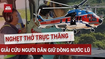 Phút nghẹt thở trực thăng giải cứu 8 người dân mắc kẹt giữa dòng nước lũ tại Sơn La | VTC News