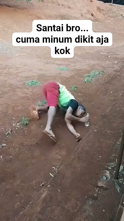 Santai... cuma minum dikit aja kok#mabok #anggurmerah #mabuk #anggurmerahorangtua #orangtua #miras