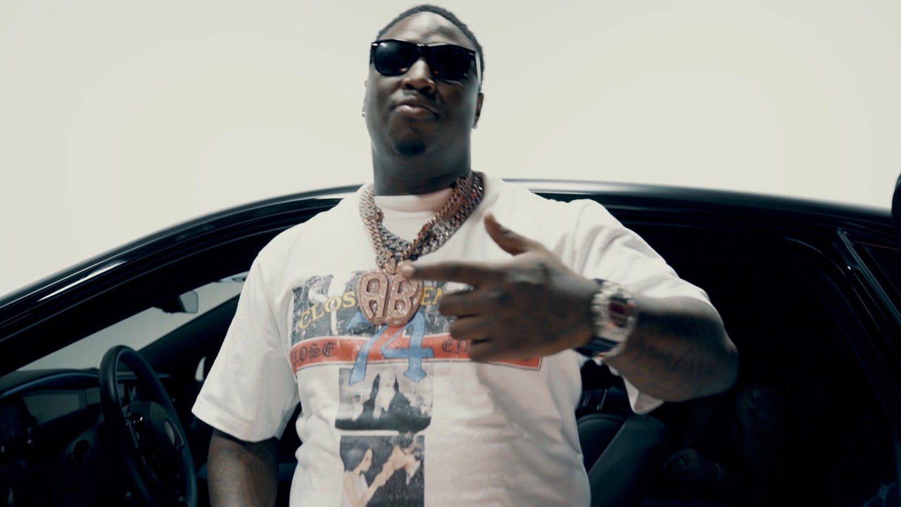 Video artwork: Big Moochie Grape & Zaytoven - She Love Me (Official Video)