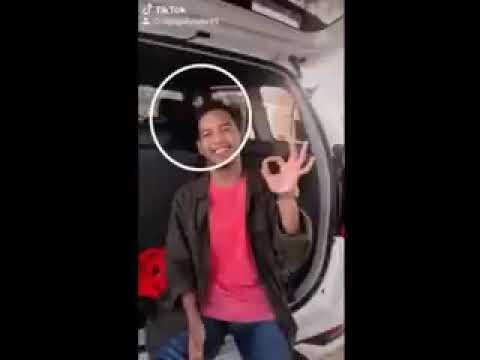 VIRAL! Artis Tiktok Miftahul husna Kepergok Berbuat seperti ini Di dalam mobil