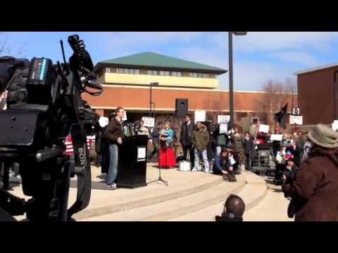 Senator Chris Larson Speaks at UWM United Rally