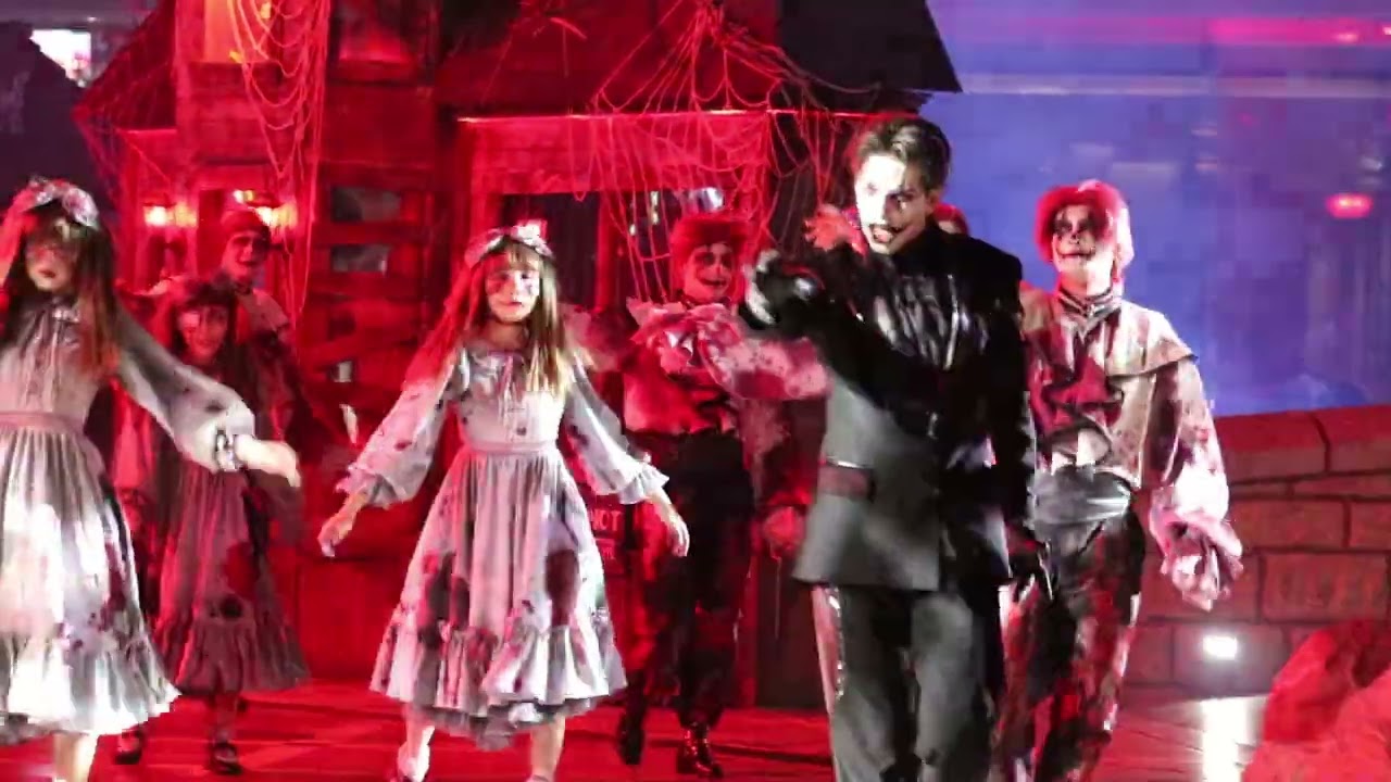 [24.10.30]LOTTE WORLD HALLOWEEN '더 마리오네트' '피에롯' 'THE MARIONETTE' PIERROT MAIN SHOW 3
