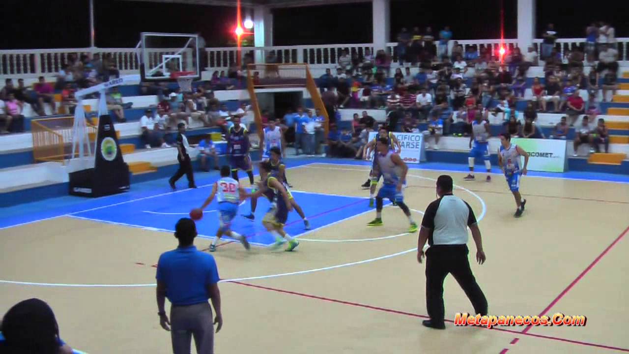 Isidro Metapan vrs Lobos cementerios de barcelona