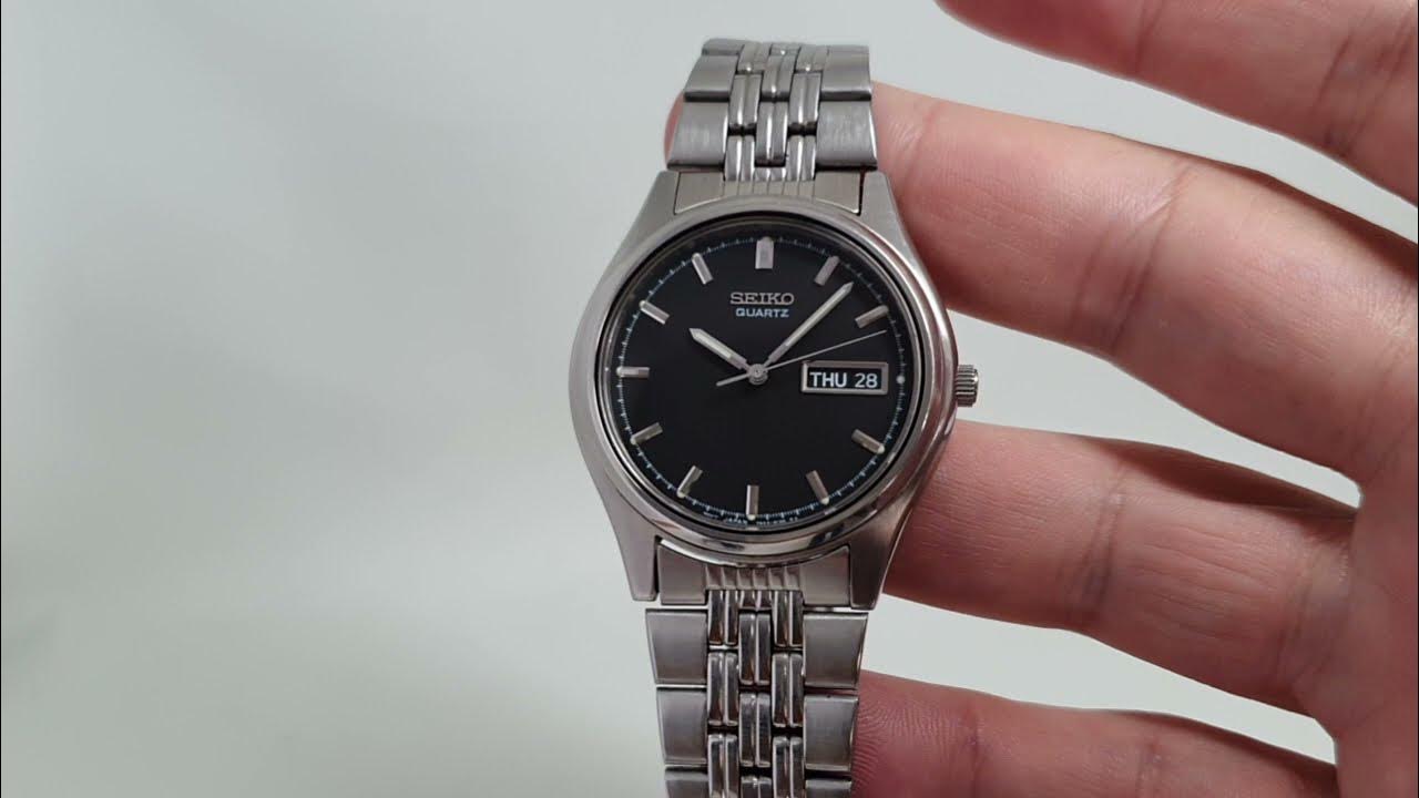 1994 Seiko Quartz vintage watch. Model reference 7N43-9041 -