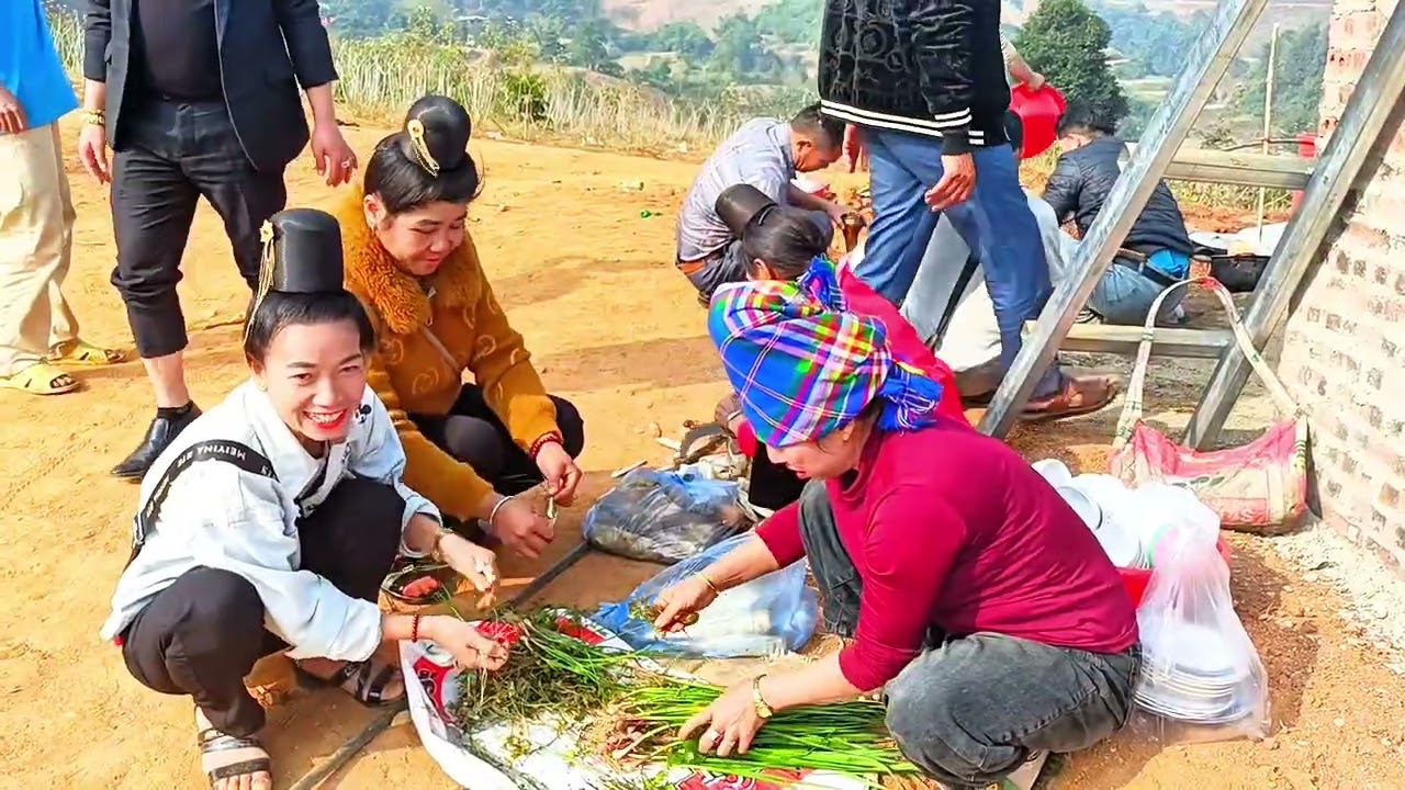 Khâu làm cơm mừng nhà mới c chơ