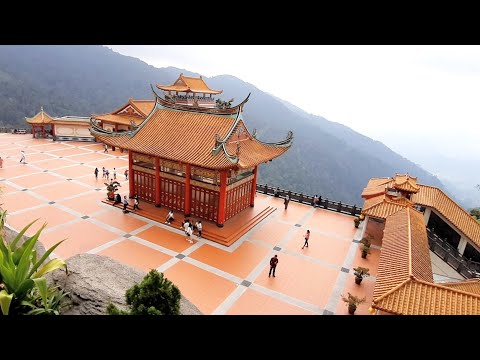 Video: Kuil Di Atas Bukit
