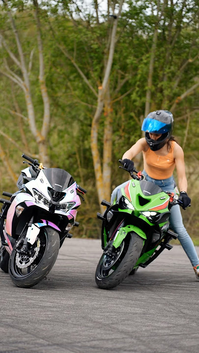 Two 636s in action! Which one do you prefer? 🔥 @kawasakifranceofficiel9764 🚀