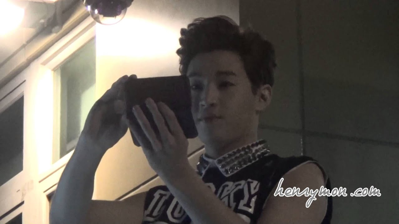 141012 Henry leave Samsung Charity Concert YouTube