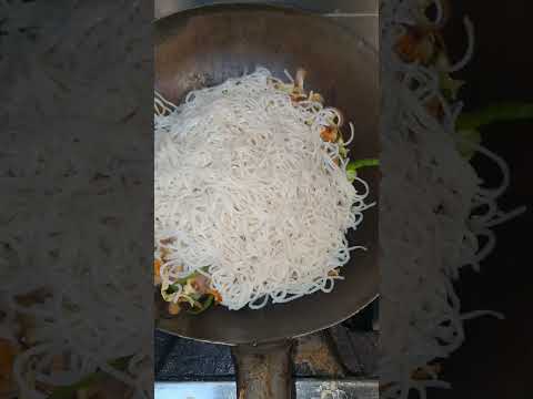 Chicken Garlic Noddles