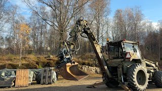 Köp Grävlastare Hymas H52 Vedklyvvikplogtiltrotator På Klaravik
