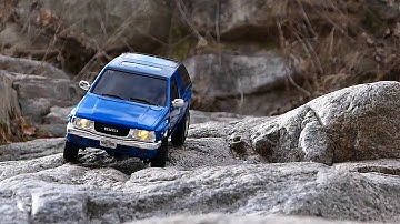 Rc car | Mst CMX chassis & tamiya isuzu mu | Off road run