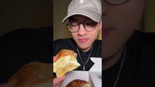 baru tau ada menu seenak ini gg ?Yummi Company bakery #roti #bread