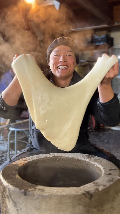 Making MOCHI with my family 😊