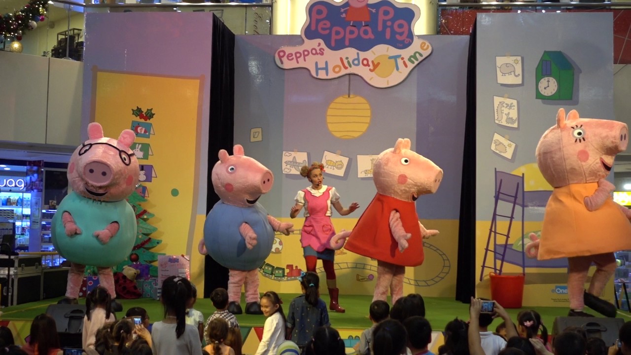 Peppa Pig's Holiday Time at United Square
