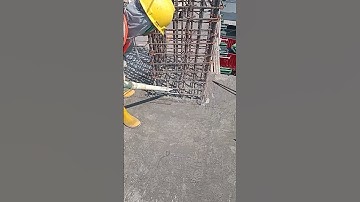 Rebar Column Cleaning Before Formwork Installation #skylinestructure  #buildingservicesengineering