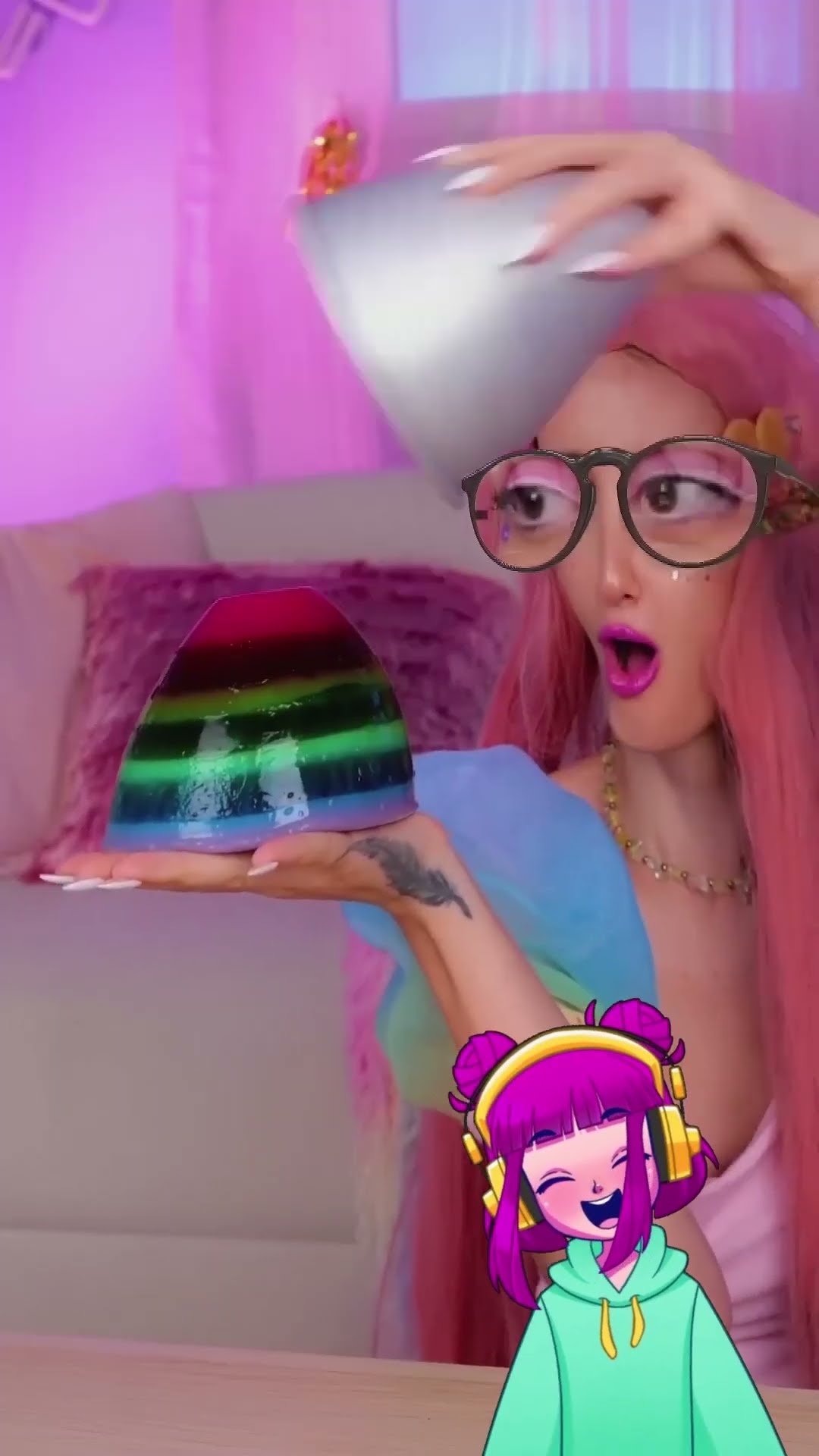 Aww? She Made DIY Gummy Dress for Cute Lady