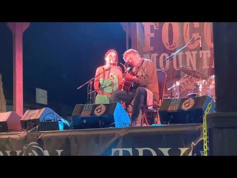 “Magnolia Wind” Shawn Camp & Lisa Stewart at Earl Scruggs Fest