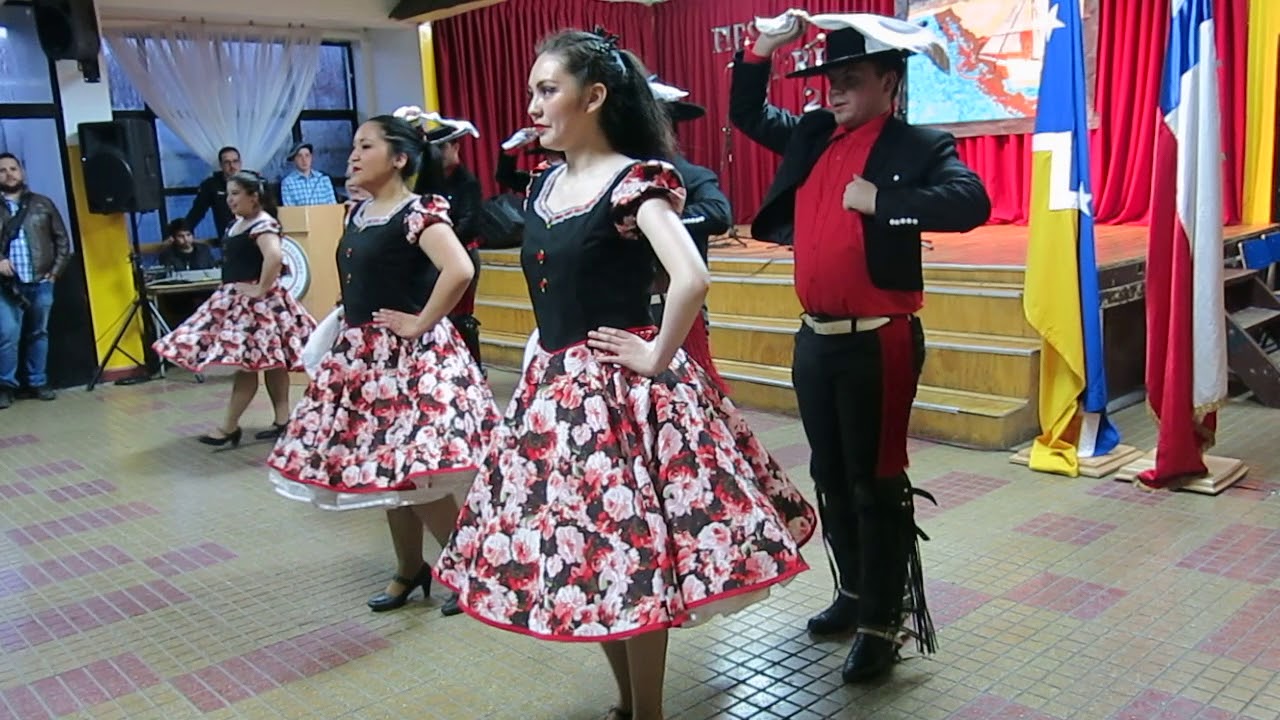 ELENCO DANZA ENTRE ESPUELAS Y COIRONES - AL RITMO DE NUESTRAS TRADICIONES - SAJURIANA (CUADRO HUASO)