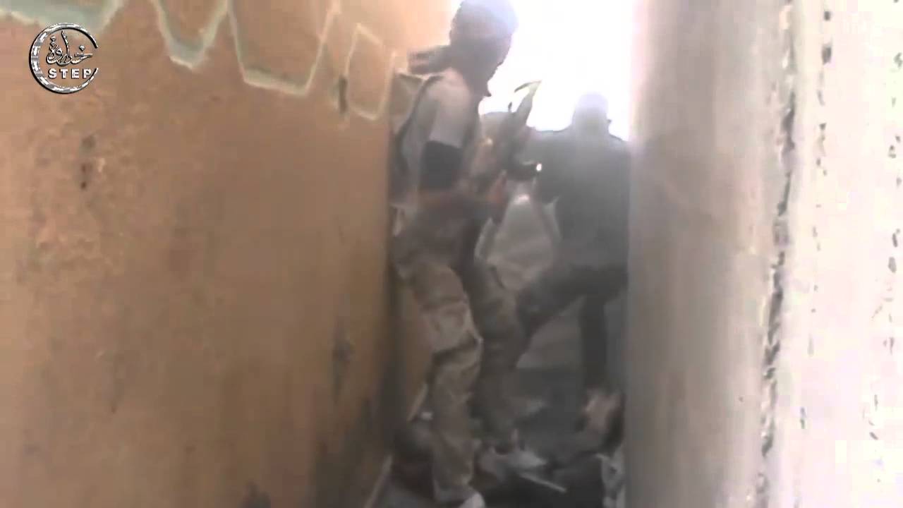 خطوة || اشتباكات على محيط مطار ديرالزور العسكري 4 12 2014