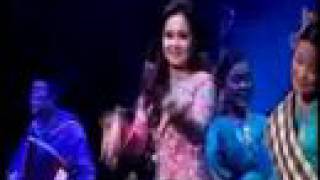 Siti Nurhaliza - Medley Lagu Rakyat ( RAH, London )