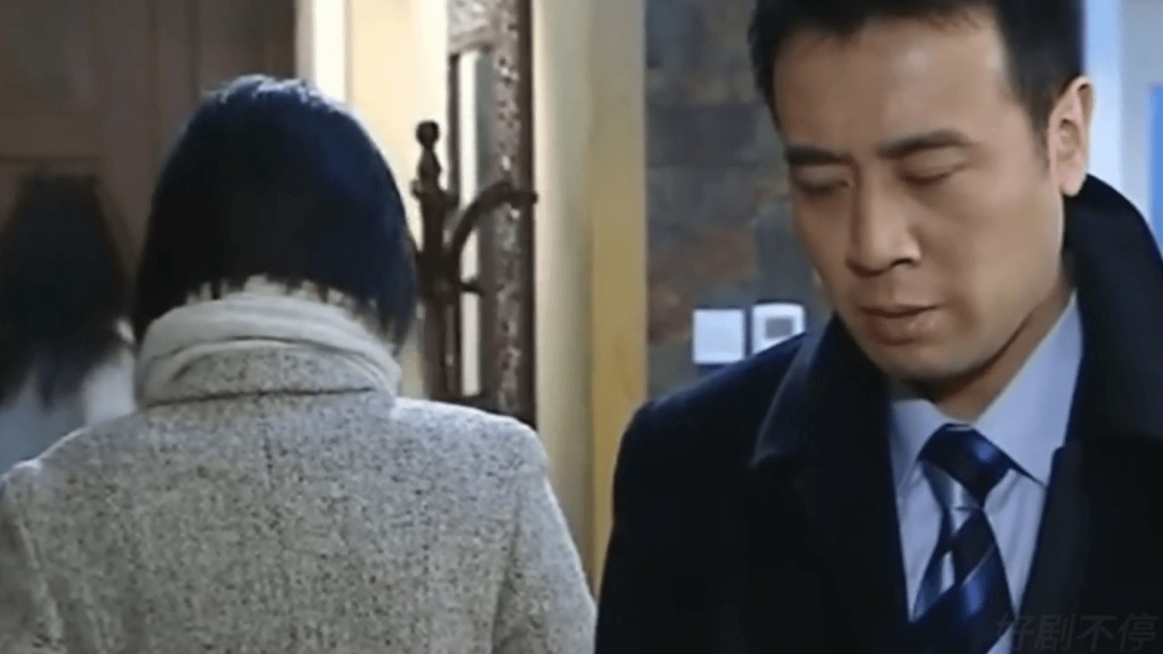 【Movie】老公帶小三回家住，太太忍無可忍收拾行李離開，老公後悔了！ 【头号前妻】#中国电视剧 #言情 #家庭倫理 #高亚麟 #郝蕾