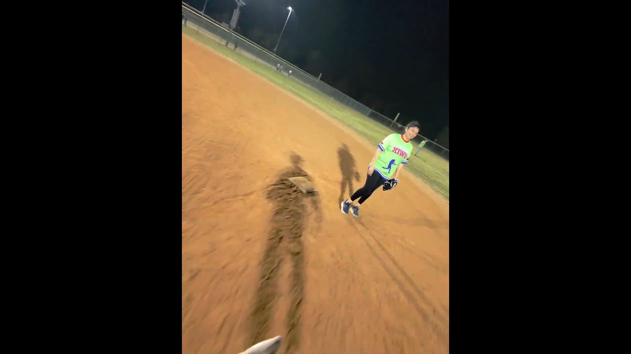 easy 3 bagger 😎🥎#slowpitchsoftball #softball #shorts #usssaslowpitch #softballtournament