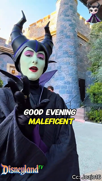 Maleficent Asked This Guest This Question… 😳🔥 #maleficent #disneyland #disneyworld