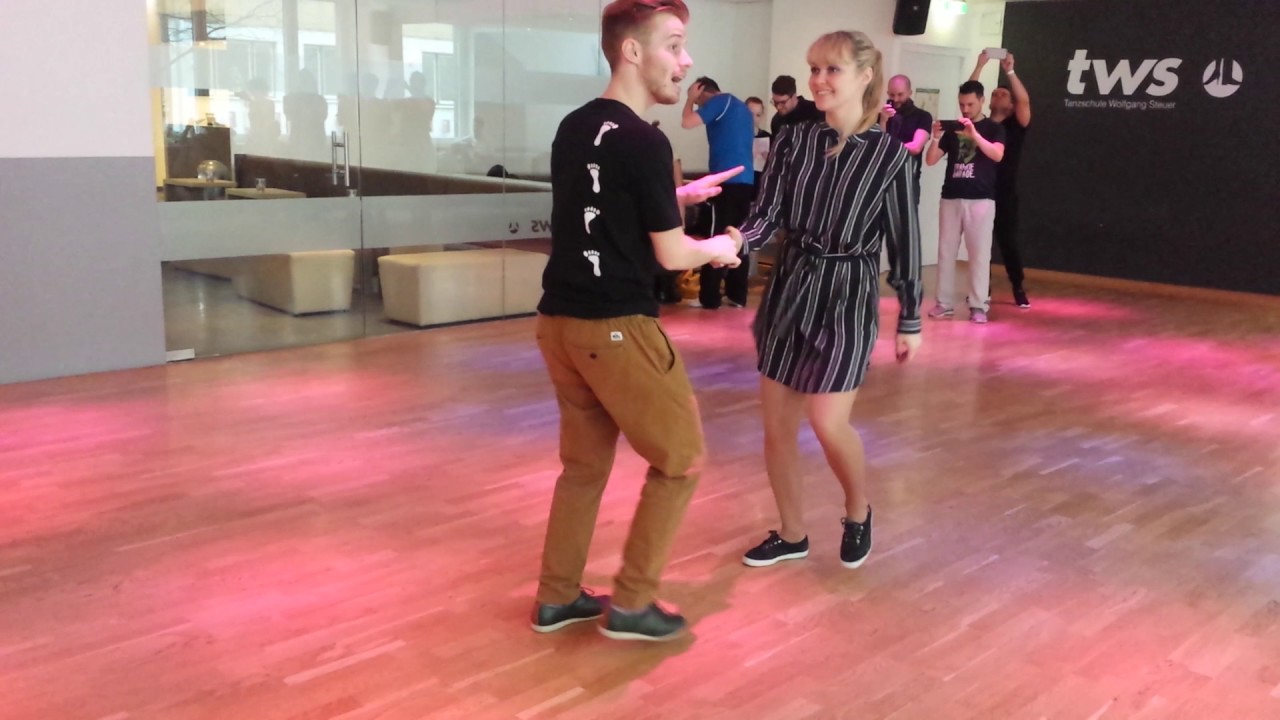 Boogie woogie basic turns with Sondre and Tanya.