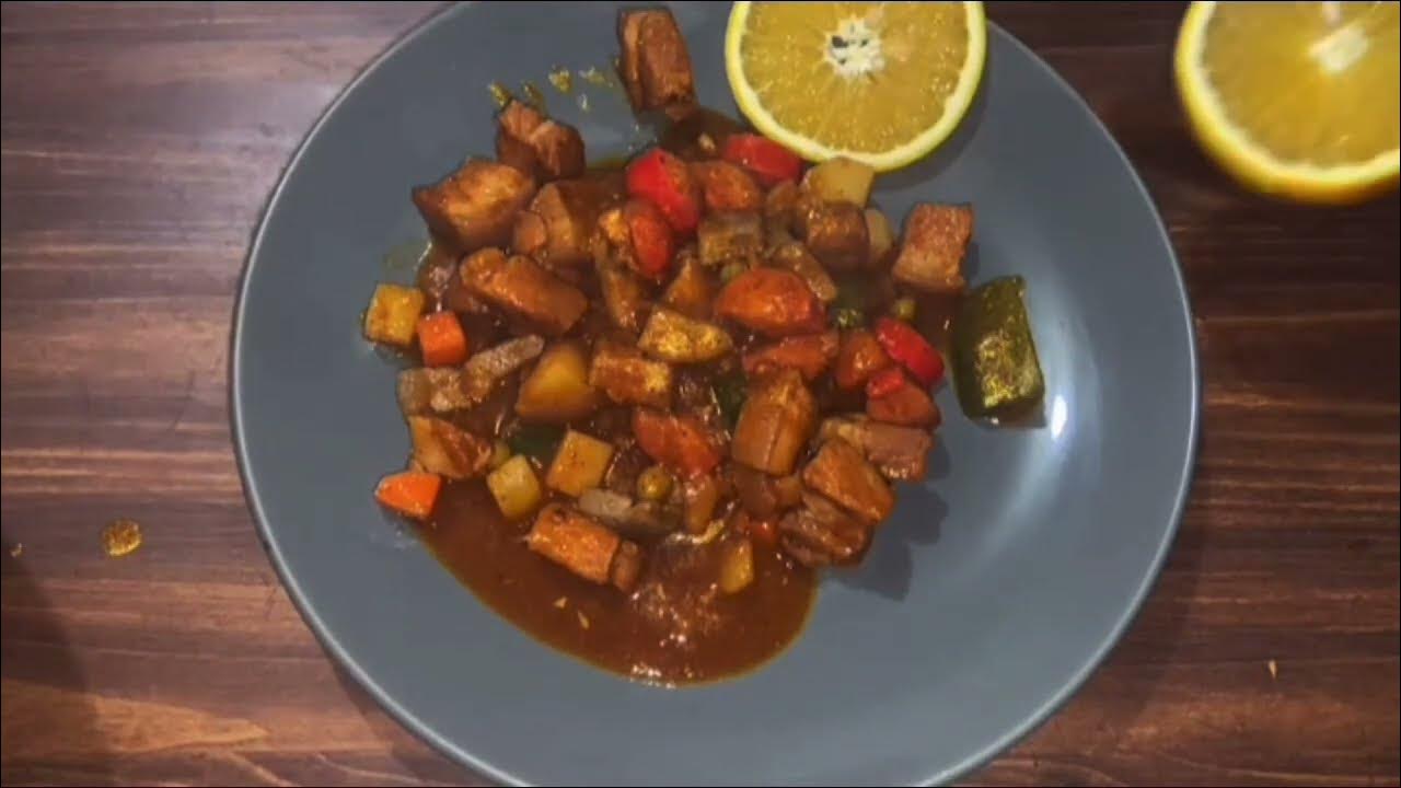 How to cook MENUDO Filipino Style / Filipino Food - YouTube
