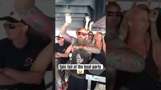 What was he thinking? 😂😂 #housemusic #techhouse #edm #rave #edmmusic #ravemusic #ibiza #party #dj