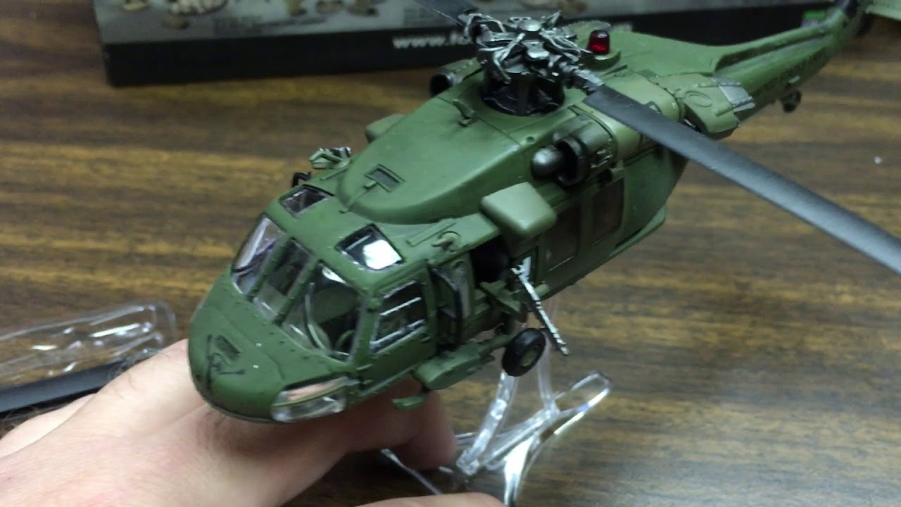 FORCES OF VALOR 1:72 BLACK HAWK MODEL REVIEW - YouTube